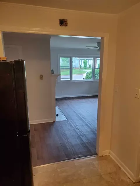 910 Corona St, Durham, NC 27707 photo 4