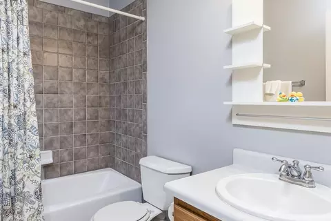 1017 Freeport Dr, Cary, NC 27519 photo 20