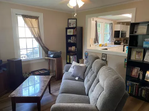 719 Carter Ave, Durham, NC 27703 photo 2