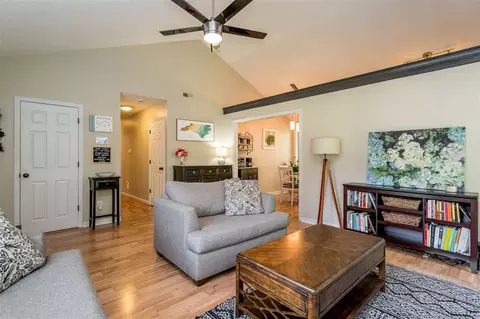 9 Moonlight Ct, Durham, NC 27703 photo 6