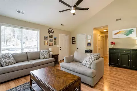 9 Moonlight Ct, Durham, NC 27703 photo 7