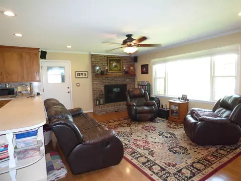 936 County Line Rd, Benson, NC 27504 photo 6