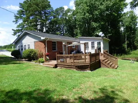 936 County Line Rd, Benson, NC 27504 photo 3