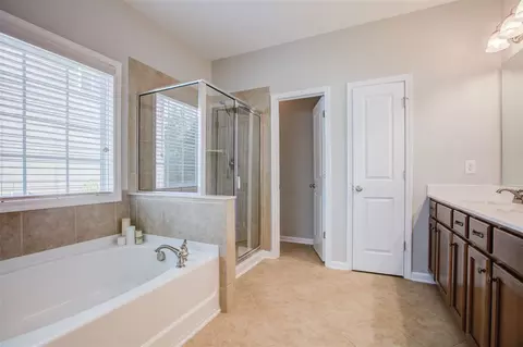 135 Windrush Ln, Durham, NC 27703 photo 16