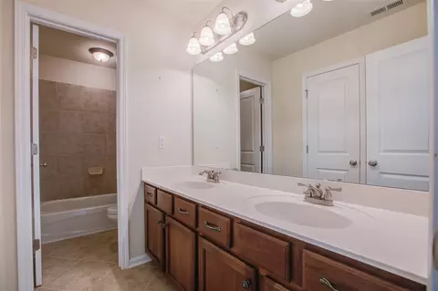 135 Windrush Ln, Durham, NC 27703 photo 17