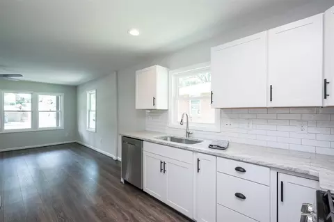 711 Lee St, Durham, NC 27701 photo 9