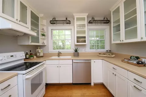 308 W Markham Ave, Durham, NC 27701 photo 14