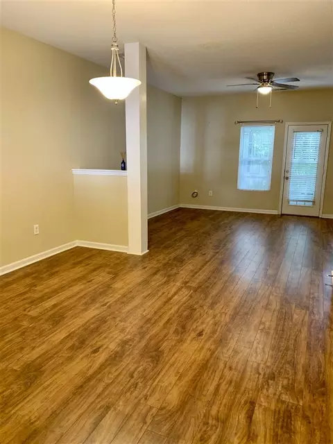 5 Moorefield Ct, Durham, NC 27705 photo 4