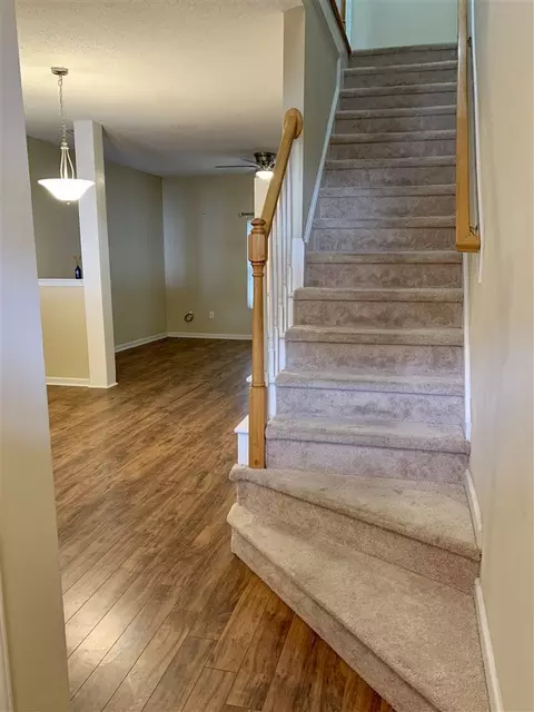 5 Moorefield Ct, Durham, NC 27705 photo 3