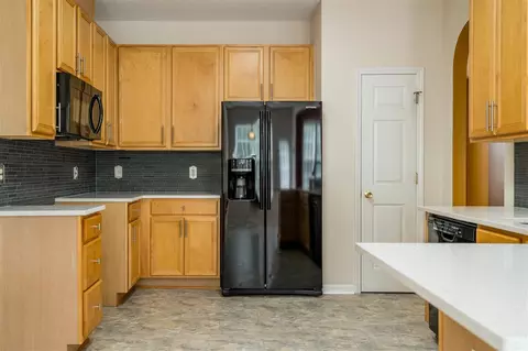 2407 Oleander Dr, Durham, NC 27703 photo 9