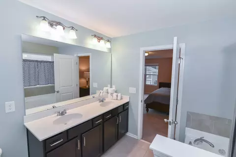 1402 Golden Eagle Dr, Durham, NC 27704 photo 20