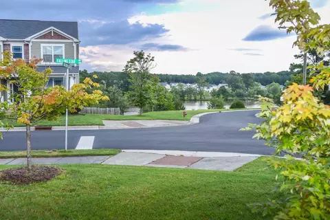 1402 Golden Eagle Dr, Durham, NC 27704 photo 25