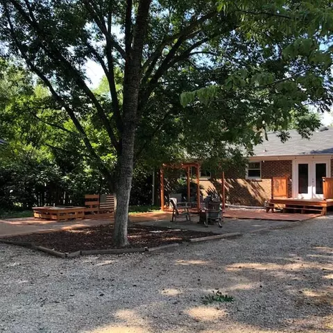 528 E Millbrook Rd, Raleigh, NC 27609 photo 8