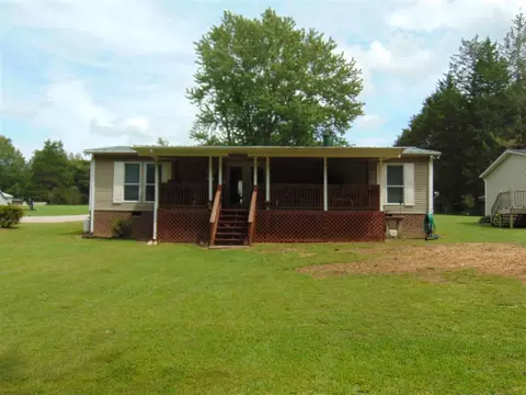 17 Wolfpack Ln, Henderson, NC 27537 photo 2