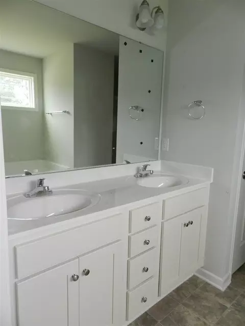 52 Cornfield Ln, Benson, NC 27504 photo 6