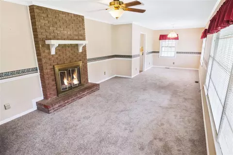 106 Marion Dr, Erwin, NC 28339 photo 5