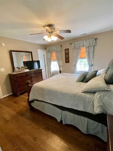 1000 Shackleton Rd, Apex, NC 27502 photo 18