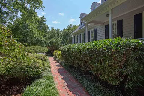 2 Landmark Pl, Durham, NC 27705 photo 4