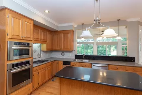 2 Landmark Pl, Durham, NC 27705 photo 13