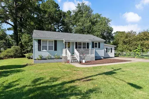 202 E Langdon Ave, Smithfield, NC 27577 photo 7