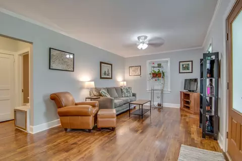 621 W Markham Ave, Durham, NC 27701 photo 4