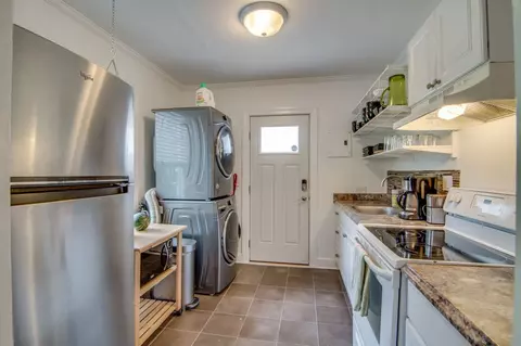 621 W Markham Ave, Durham, NC 27701 photo 8