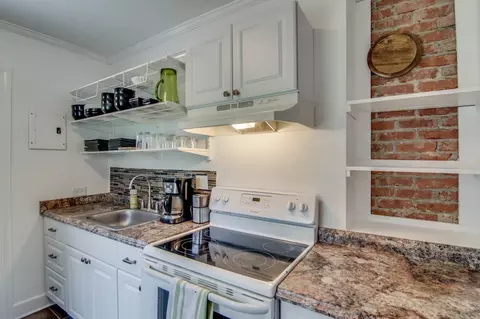 621 W Markham Ave, Durham, NC 27701 photo 11