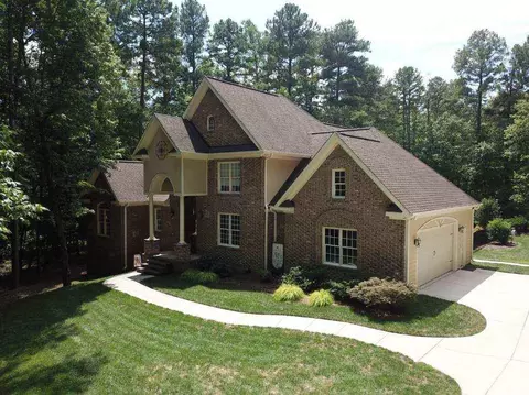 1065 Silverleaf Dr, Youngsville, NC 27596 photo 1