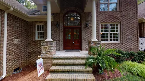 1065 Silverleaf Dr, Youngsville, NC 27596 photo 2