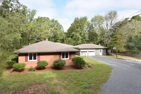 200 Debra Dr, Durham, NC 27704 photo 4