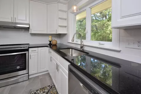 200 Debra Dr, Durham, NC 27704 photo 10