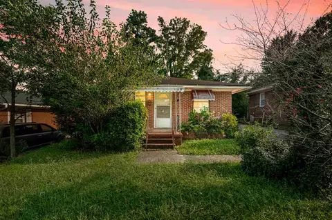 618 Cecil St, Durham, NC 27707 photo 1
