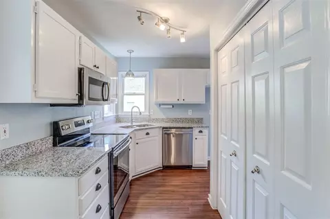 5809 Forest Ridge Dr, Durham, NC 27713 photo 3