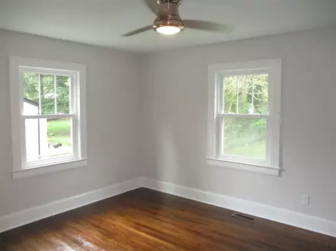 218 N Briggs Ave, Durham, NC 27703 photo 8