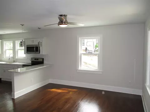 218 N Briggs Ave, Durham, NC 27703 photo 6