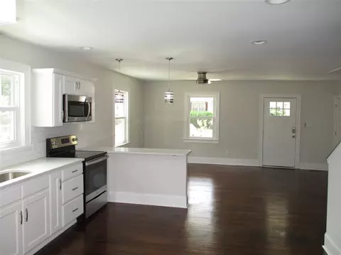 218 N Briggs Ave, Durham, NC 27703 photo 5