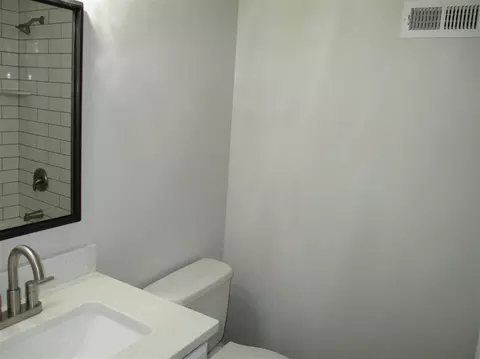 218 N Briggs Ave, Durham, NC 27703 photo 16