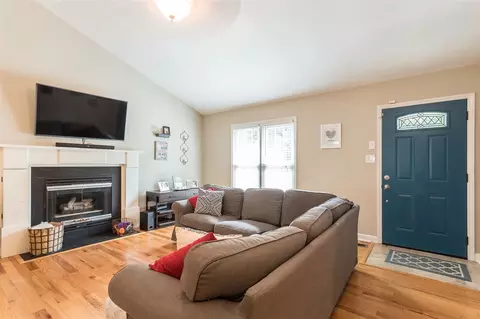 3909 Olde Coach Rd, Durham, NC 27707 photo 4