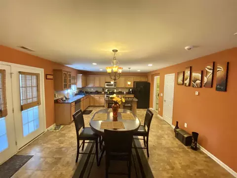 401 Ashburn Ln, Durham, NC 27703 photo 12