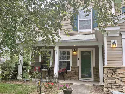 401 Ashburn Ln, Durham, NC 27703 photo 1