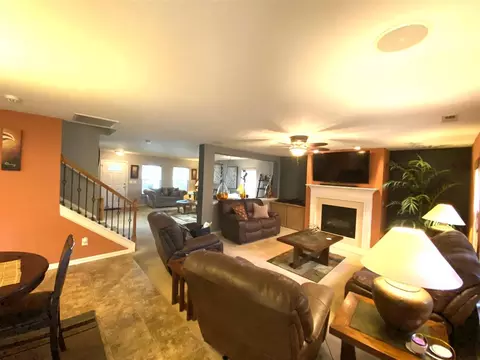 401 Ashburn Ln, Durham, NC 27703 photo 8