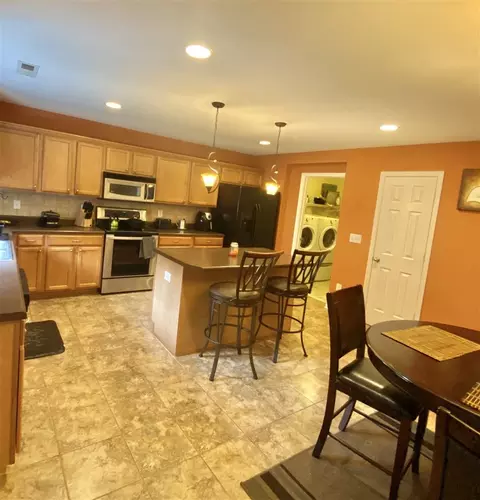 401 Ashburn Ln, Durham, NC 27703 photo 11
