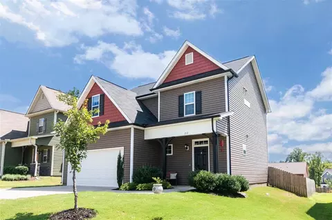 217 E Webber Ln, Clayton, NC 27527 photo 2