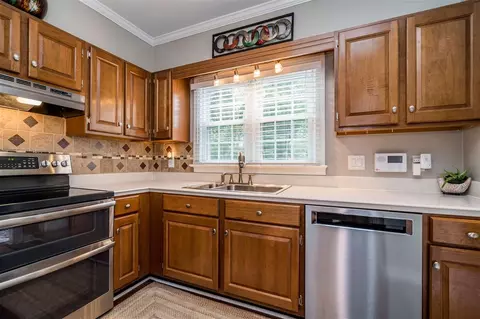 219 Danforth Dr, Cary, NC 27511 photo 5
