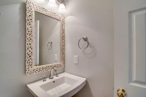 216 Alumni Ave, Durham, NC 27713 photo 10