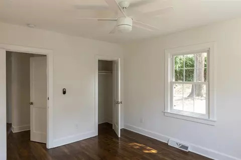615 W Markham Ave, Durham, NC 27701 photo 12