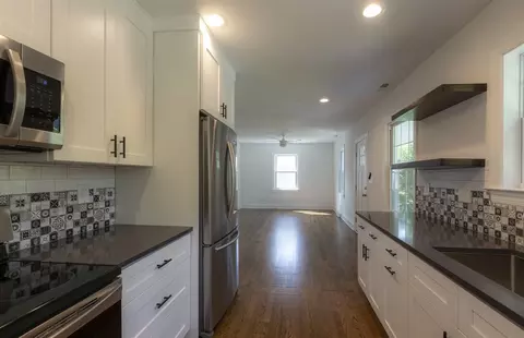 615 W Markham Ave, Durham, NC 27701 photo 7