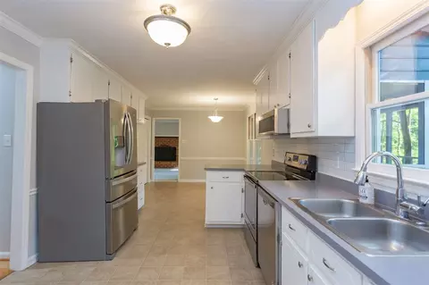 511 Constitution Dr, Durham, NC 27705 photo 10