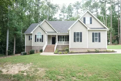 9178 Chantilly Rd, Spring Hope, NC 27882 photo 2