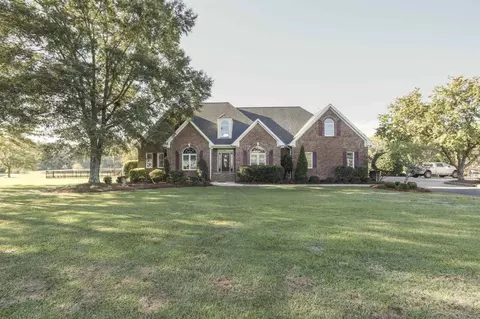620 Mcgee Rd, Benson, NC 27504 photo 2